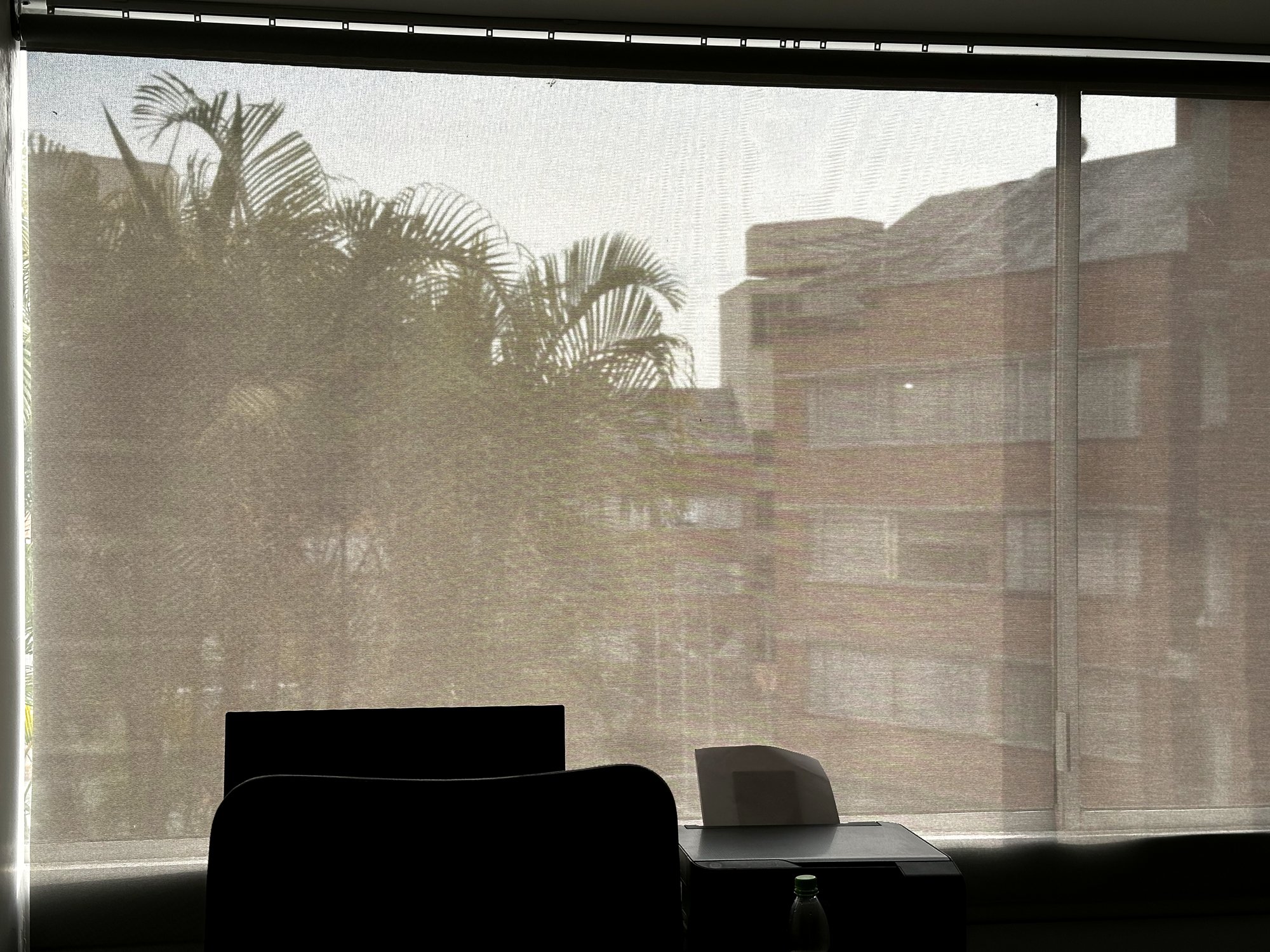Sheer Screen instalado en la habitación